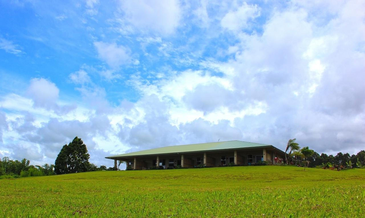 Mahana House Country