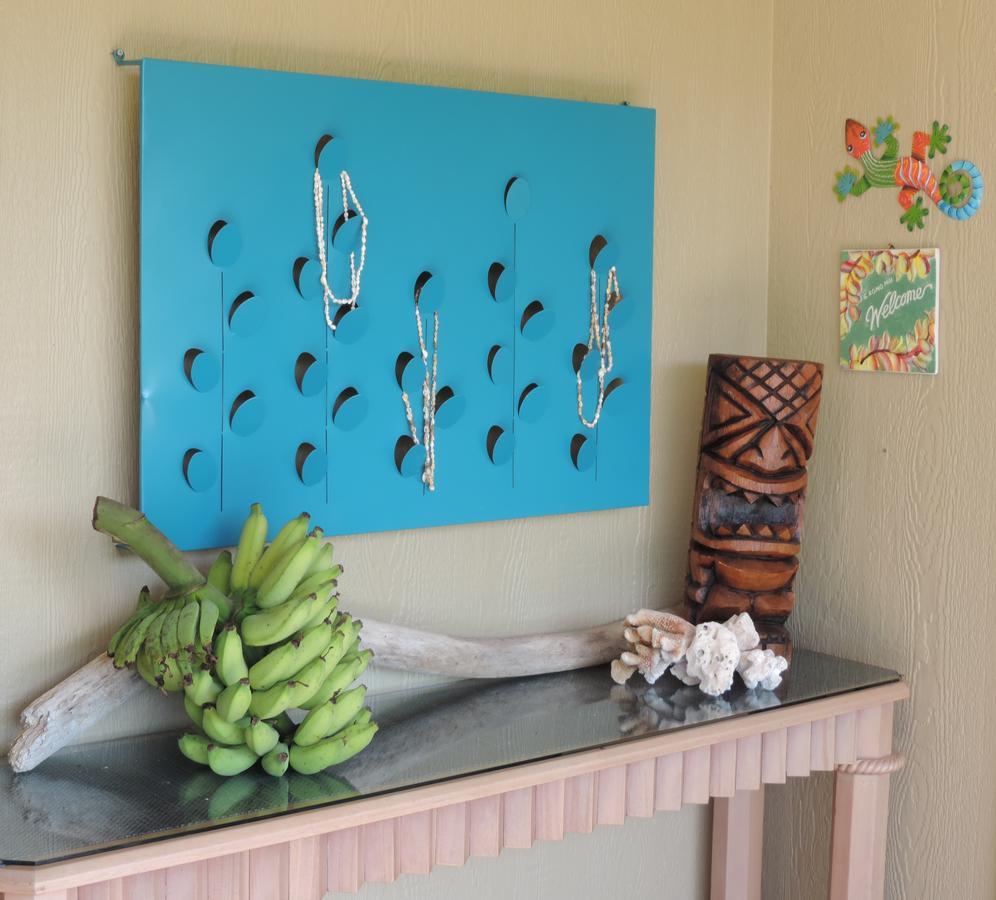 Inn Mahana House Country