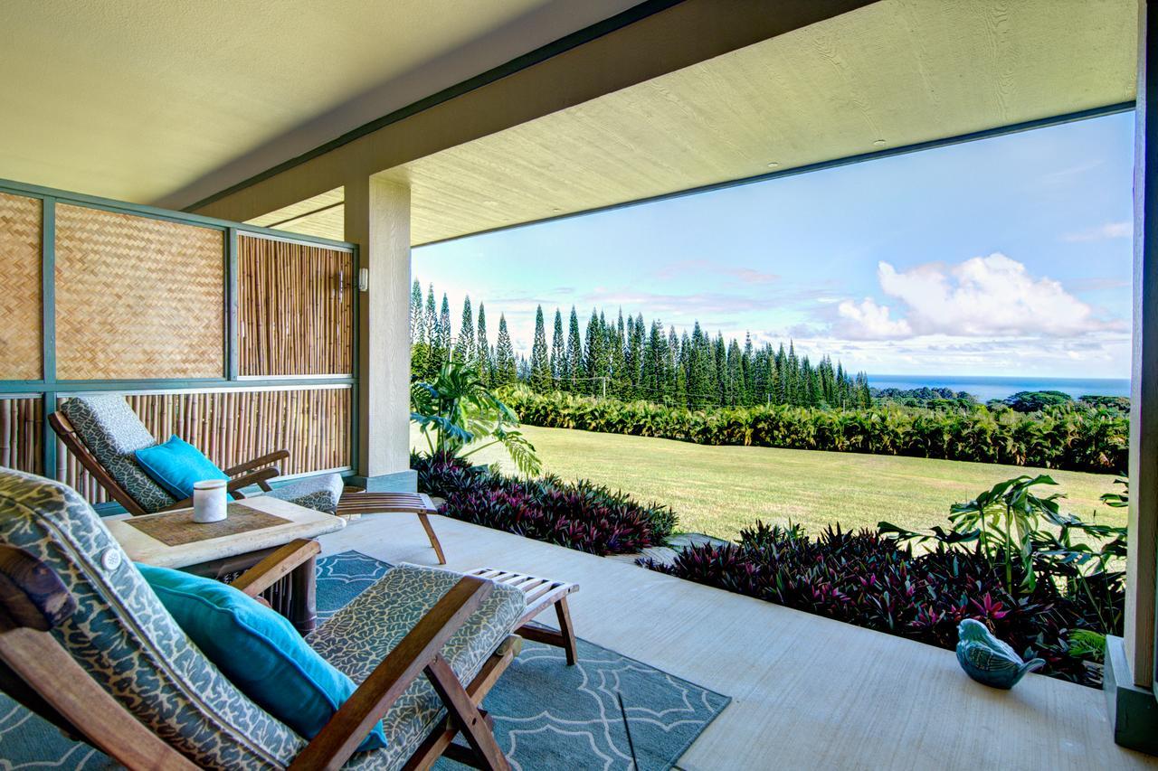 Mahana House Country